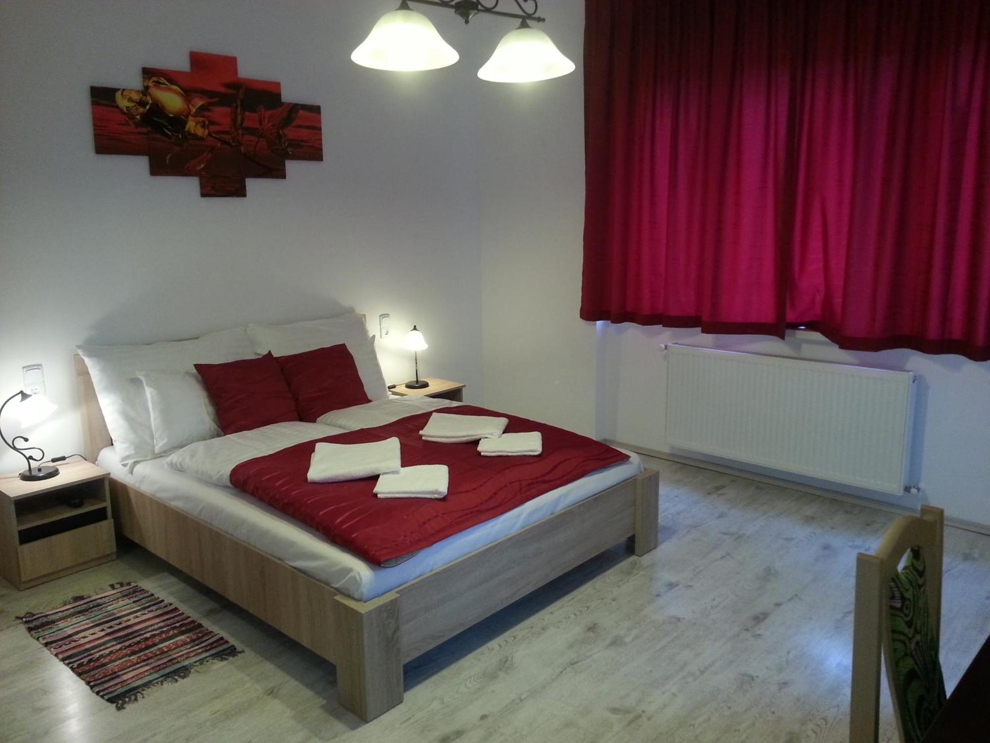 Downtown Apartment Miszkolc Zewnętrze zdjęcie